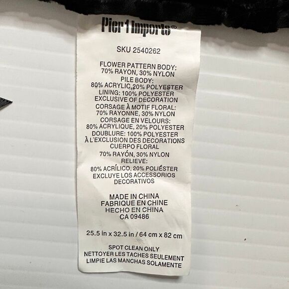 Pier 1 Imports Black Burnout Velvet Faux Fur Hostess Apron Holidays Goth NWT - Picture 9 of 10